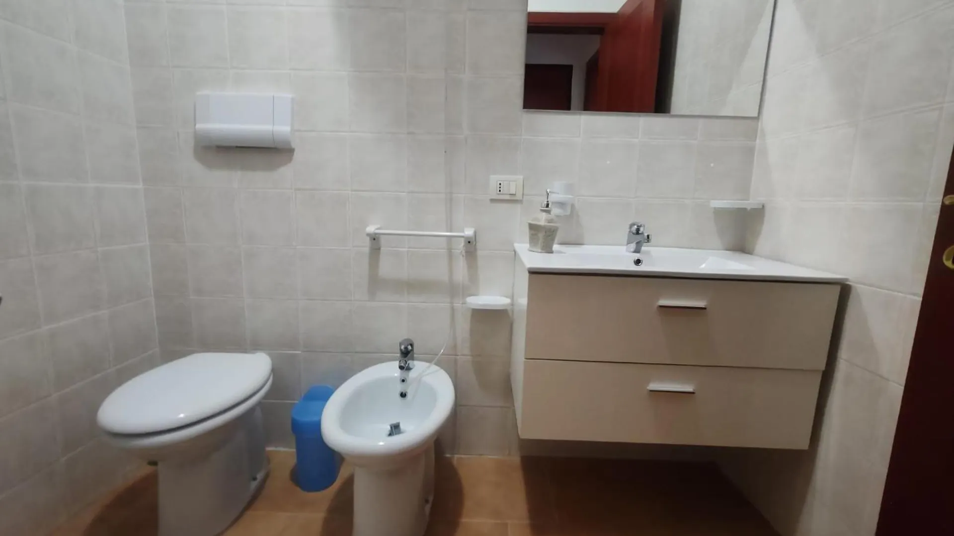 אולביה Anna Apartment